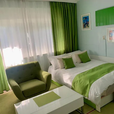 City Apartment Mara'S Terrace - Marini Dvori / 4 Pax Imotski Exterior photo