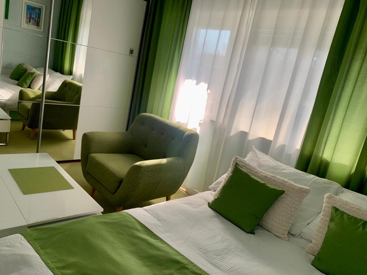 Apartment Mara's Terrace - Marini Dvori / 4 Pax