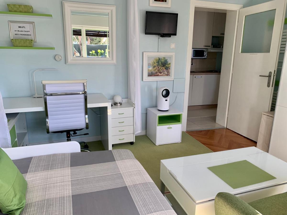 Mara's Terrace - Marini Dvori / 4 Pax *